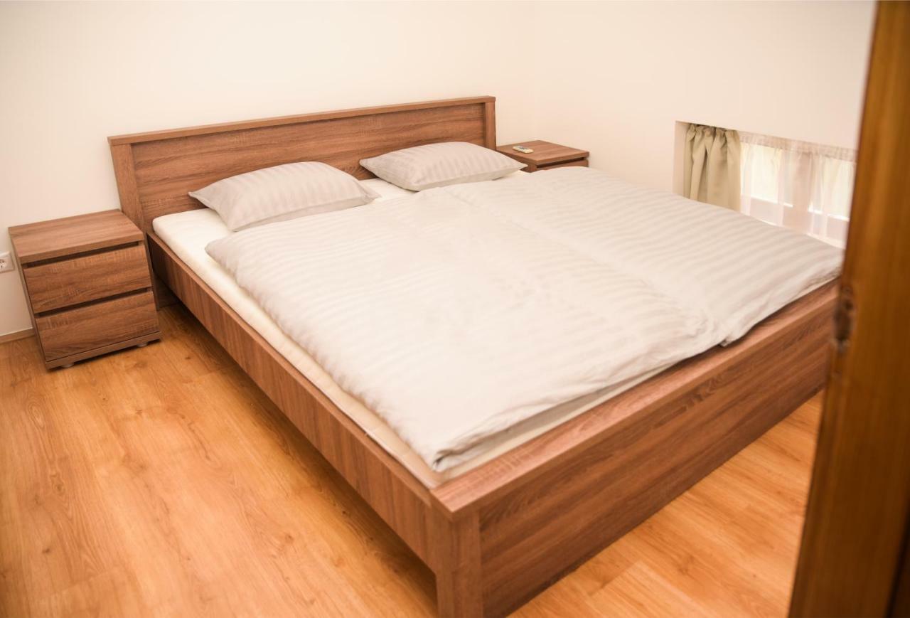 Centrum Apartman Cegléd Zewnętrze zdjęcie